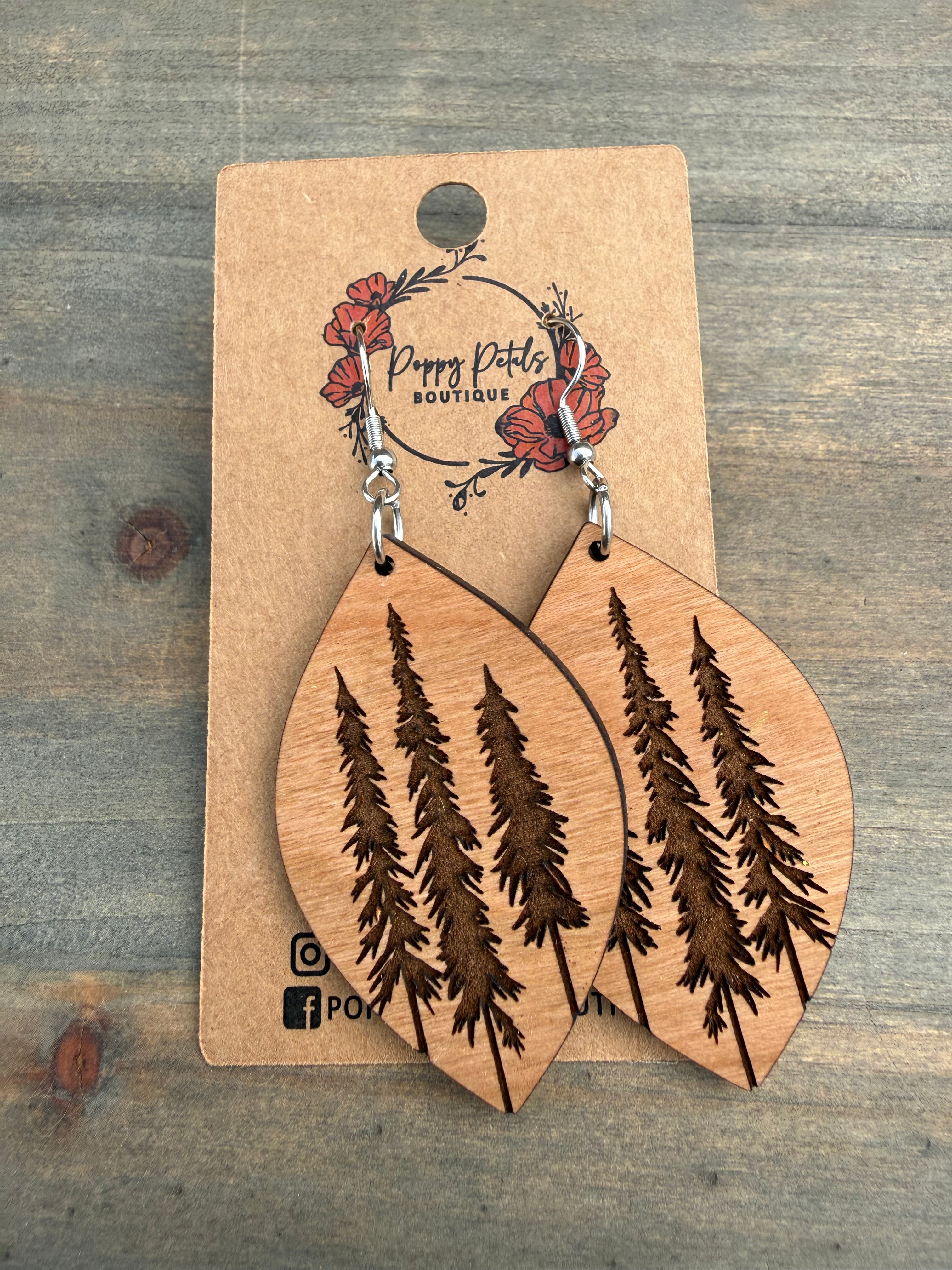 Simple tree earring